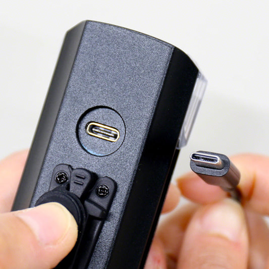 Cateye AMPP2200 Headlight - Black